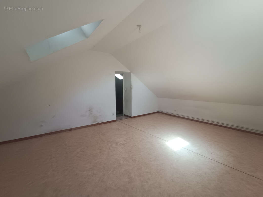 Appartement F6 pour premier achat ou investissement locatif. - photo 7