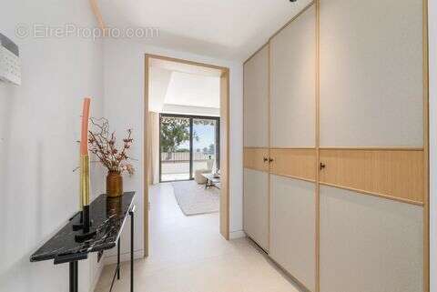 Appartement à VILLENEUVE-LOUBET