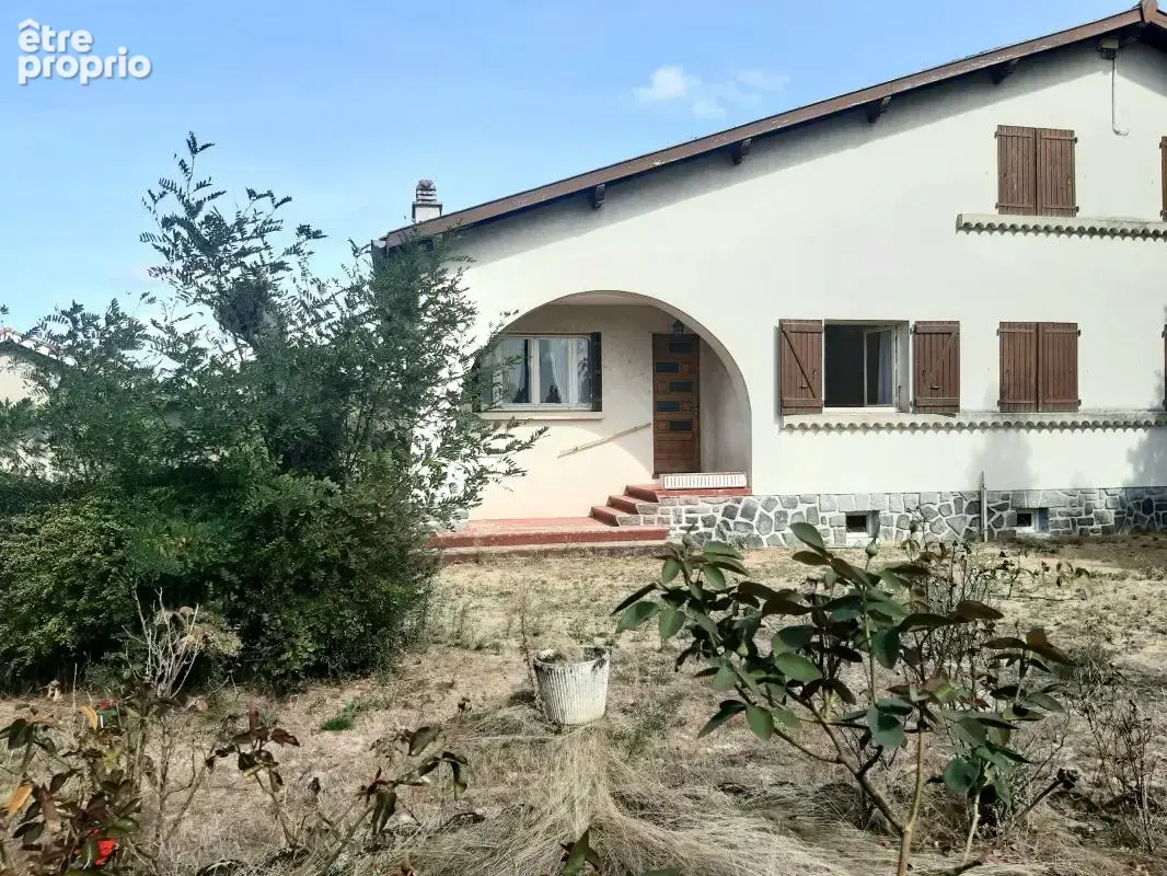 Maison 5 pièces 85 m² à vendre à Puy-Guillaume (63290) - photo 1