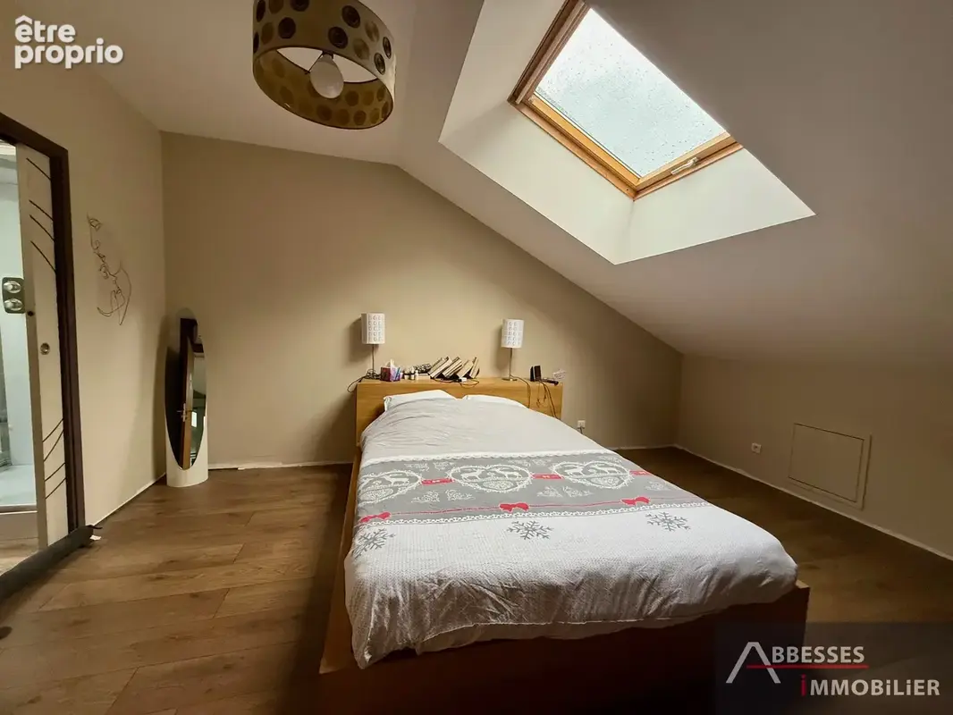 EN EXCLUSIVITÉ - GERARDMER dans un secteur calme : Maison type LOFT avec grande dépendance - photo 26