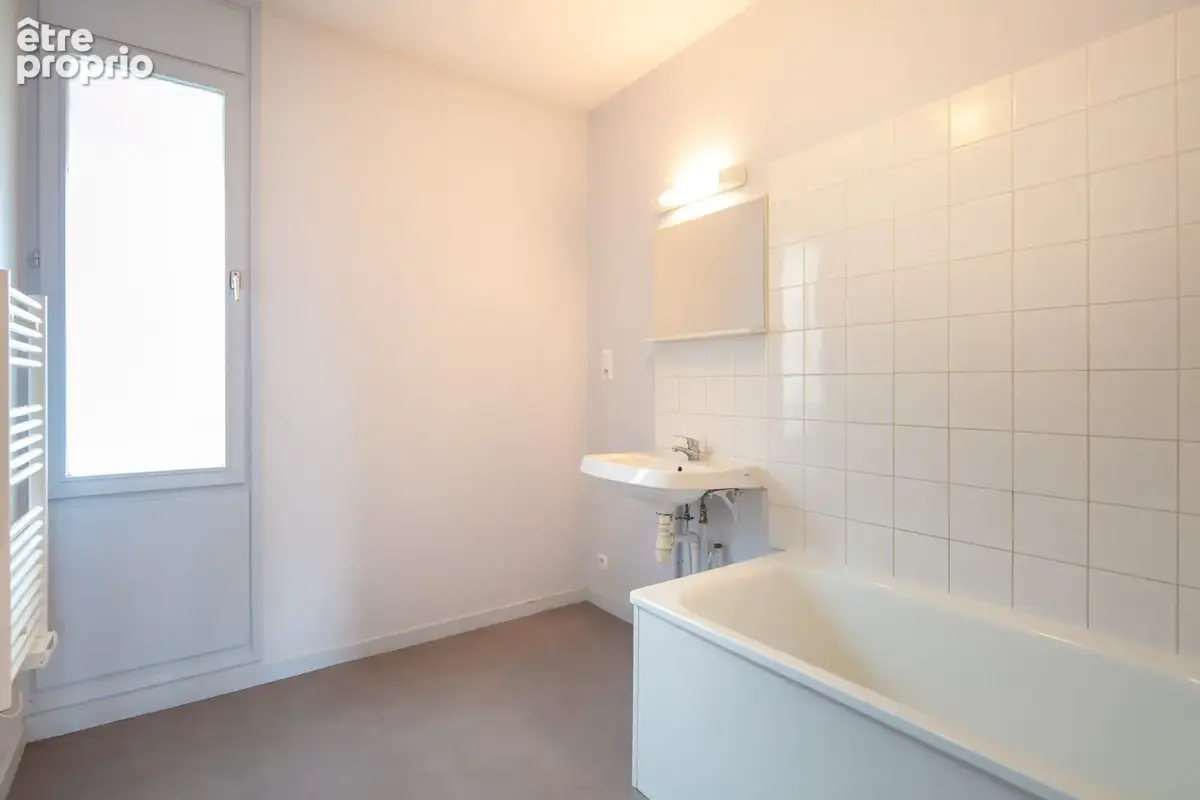 Spacieux t4 avec balcons et cave -  la rochette ! - photo 14