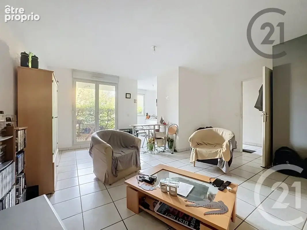 Appartement 2 pièces 44 m² à vendre à Reims (51100) - photo 2