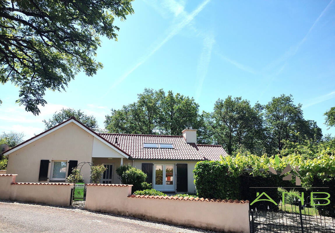 Maison à ECURAS