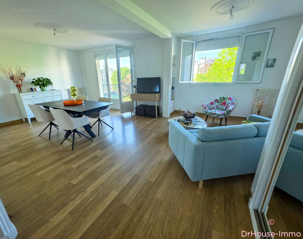 Appartement 78 m² à Joue-Les-Tours  - photo 11