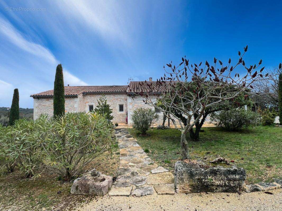 Maison à ORGNAC-L'AVEN