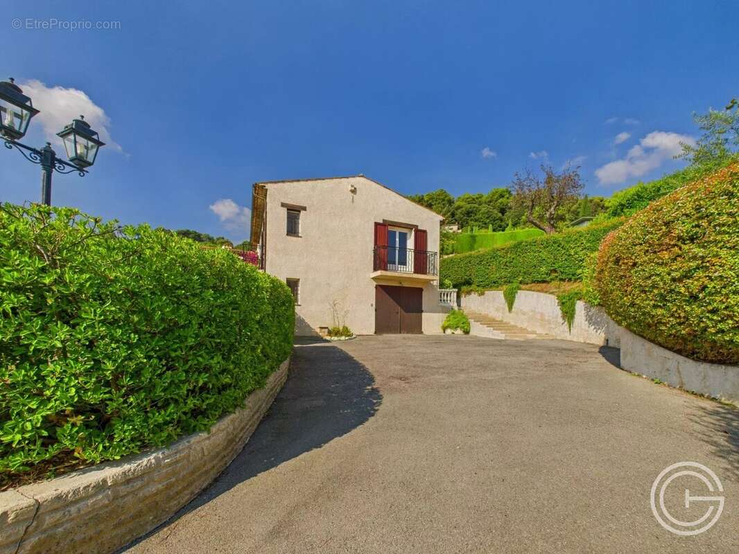 Villa individuelle 199m² avec Piscine + 1857m² de Jardin - LA COLLE SUR LOUP - photo 37
