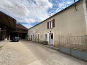 Maison à SERRIGNY
