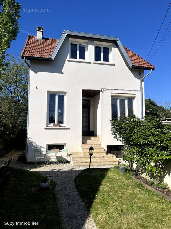 Maison à SUCY-EN-BRIE