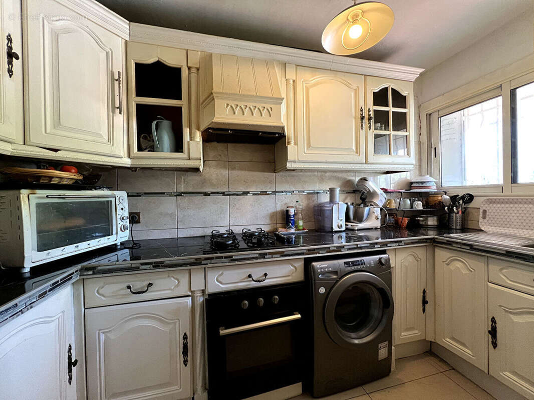 Appartement à MARSEILLE-9E