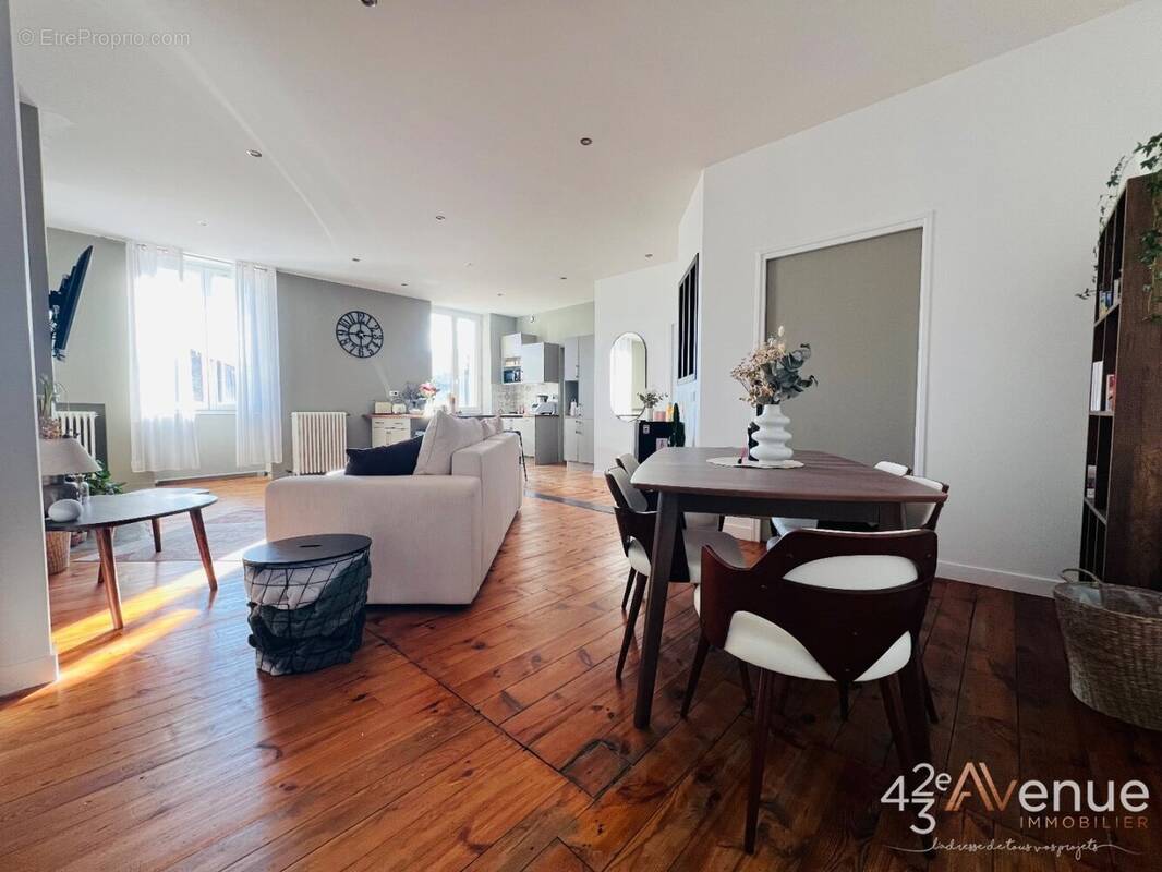 Appartement à SAINT-ETIENNE