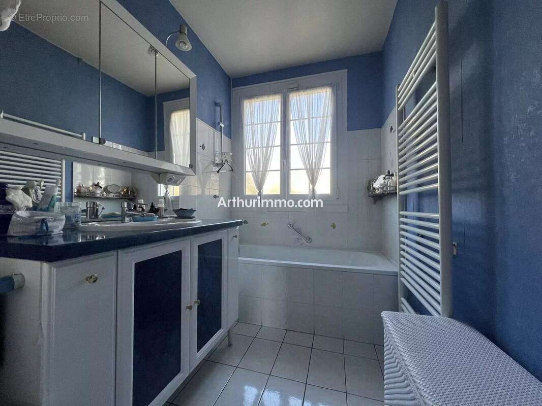 Maison à SUCY-EN-BRIE