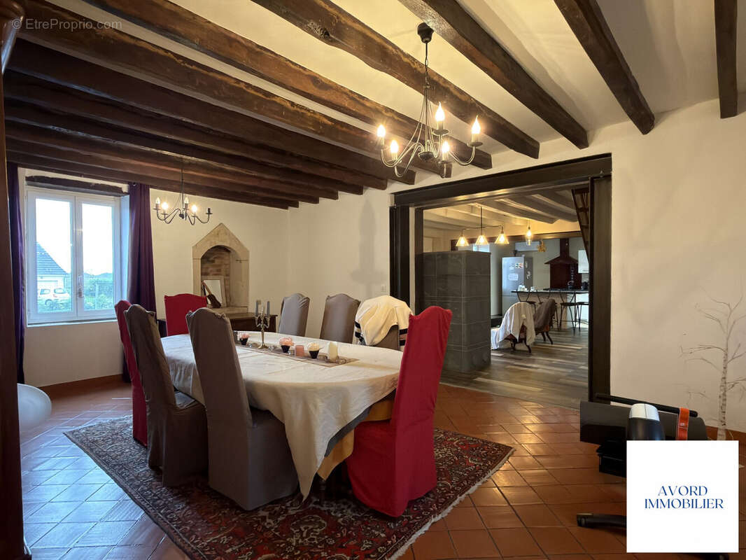 Maison à FARGES-EN-SEPTAINE