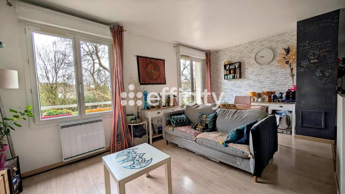 Appartement à TORCY
