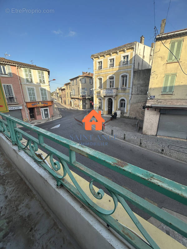 Appartement à LA CRAU