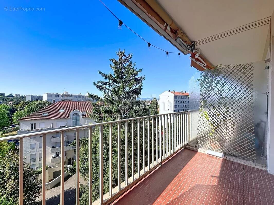 Appartement à LYON-5E