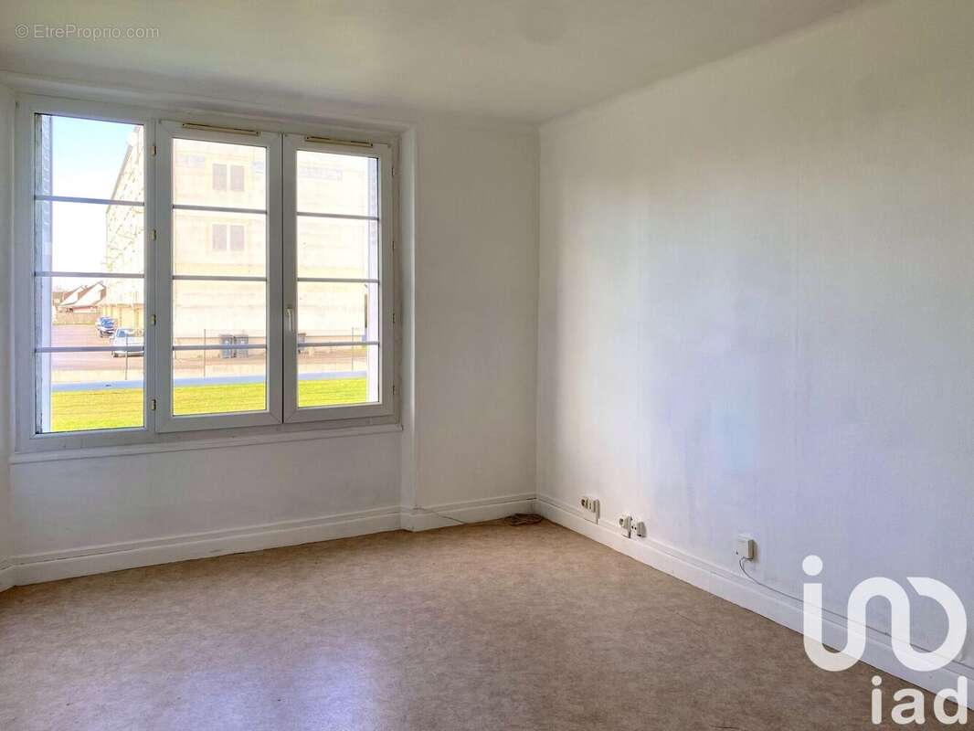 Photo 3 - Appartement à ROMILLY-SUR-SEINE