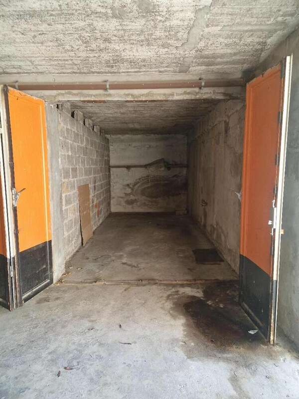   - Appartement à VENISSIEUX