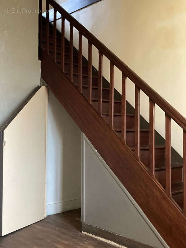 Maison à DONVILLE-LES-BAINS