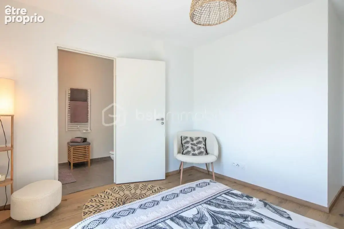 T4 climatisé en  dernier étage, terrasse 37 m² vue degagee - photo 12
