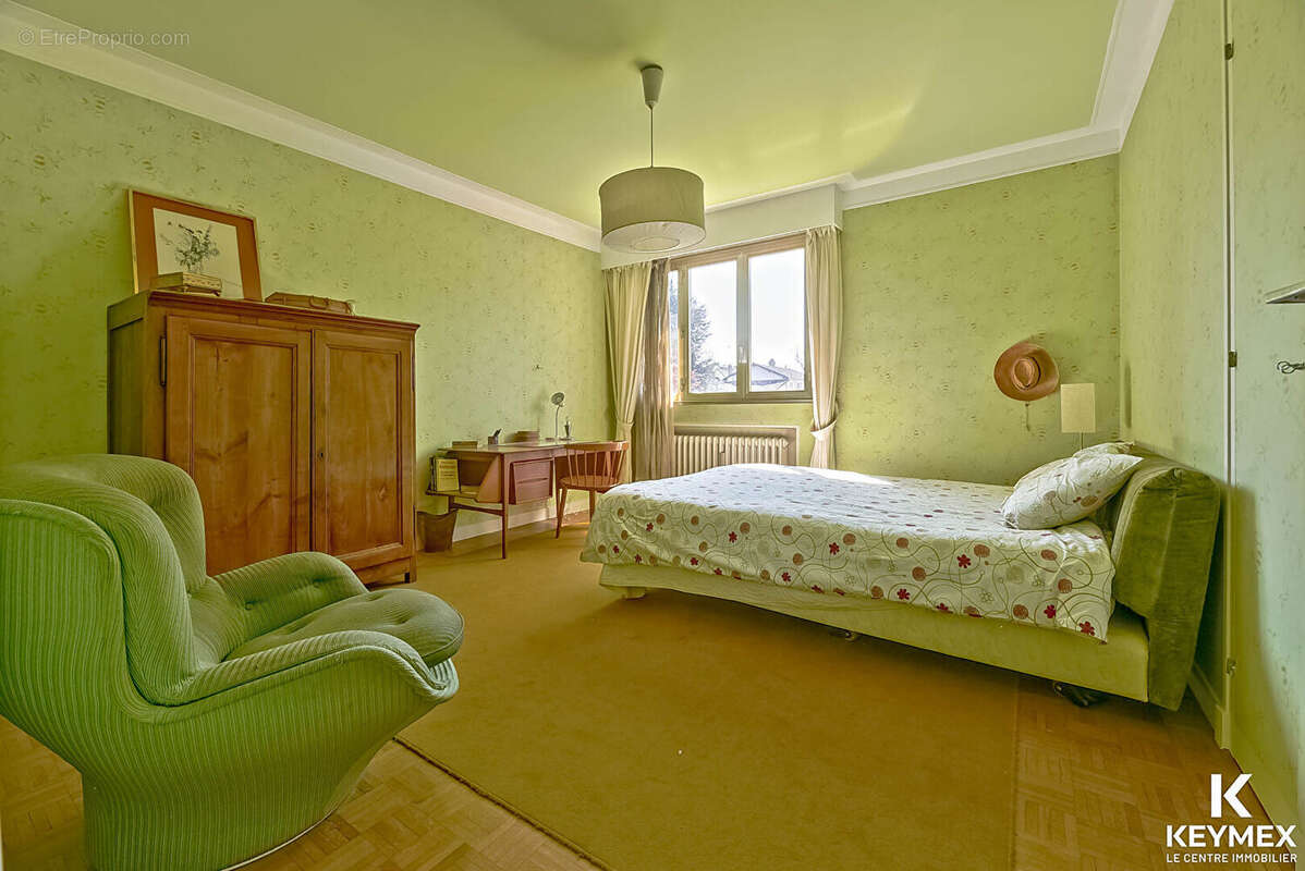 Maison à SAINT-GRATIEN