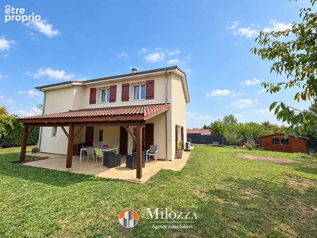 Villefontaine - Maison Type 5, 117,71 m² habitables, 4 chambres, suite parentale, terrain 674 m² - photo 2