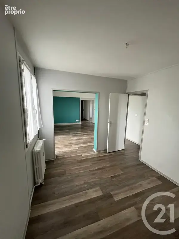 Appartement 3 pièces 67 m² à vendre à Chateaudun (28200) - photo 2