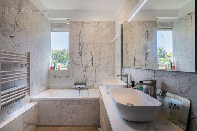 Appartement à VILLEFRANCHE-SUR-MER