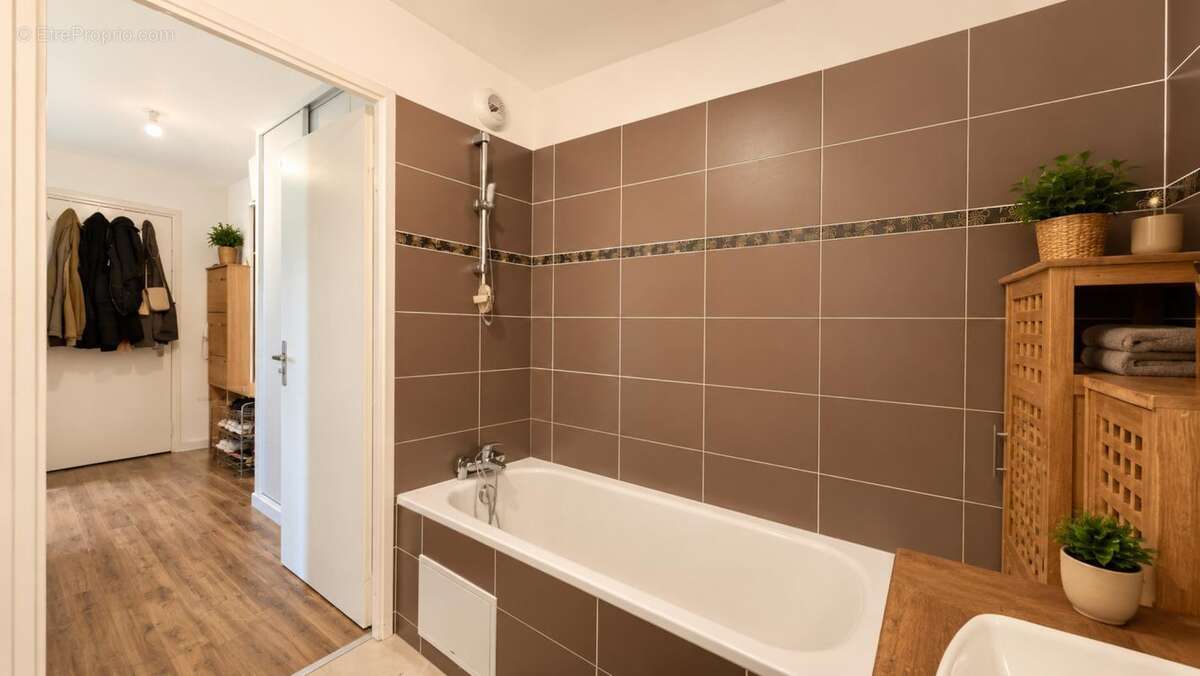 Appartement à CHENNEVIERES-SUR-MARNE