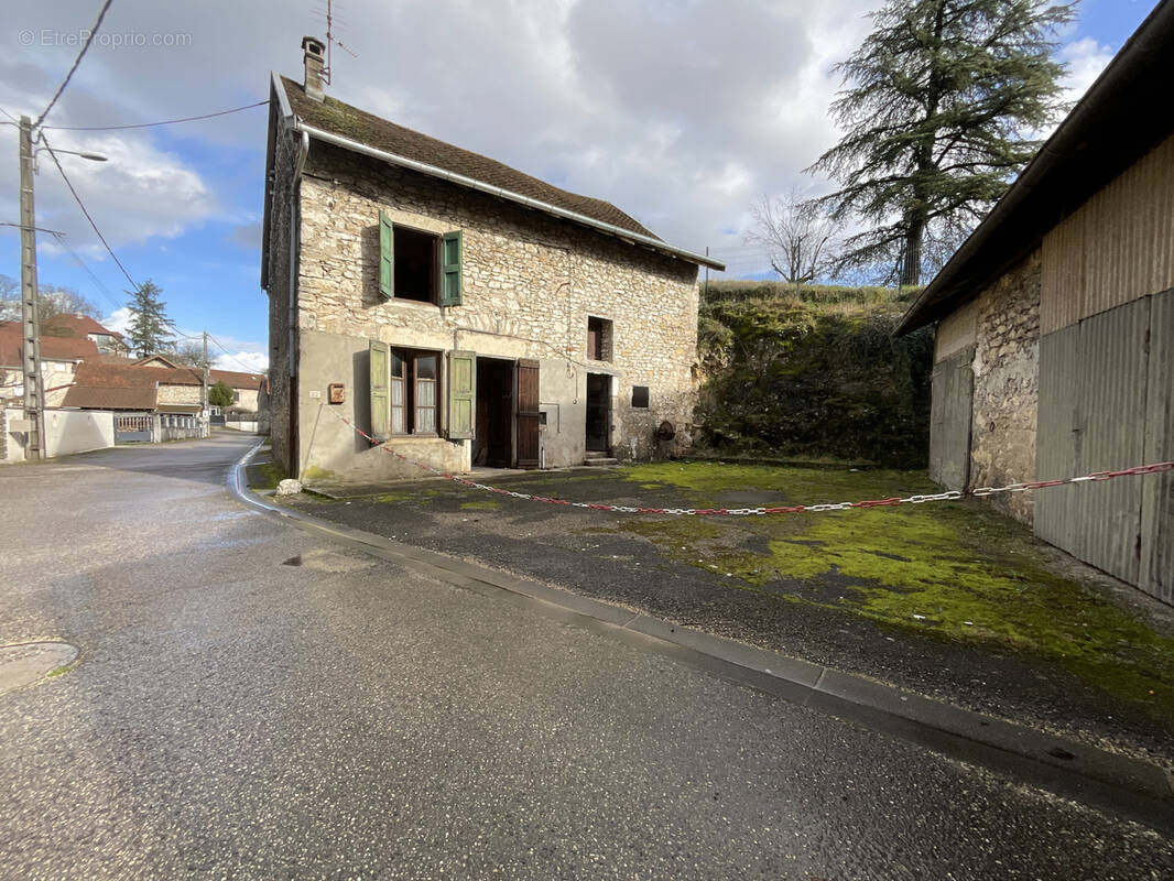 Maison à COURTENAY