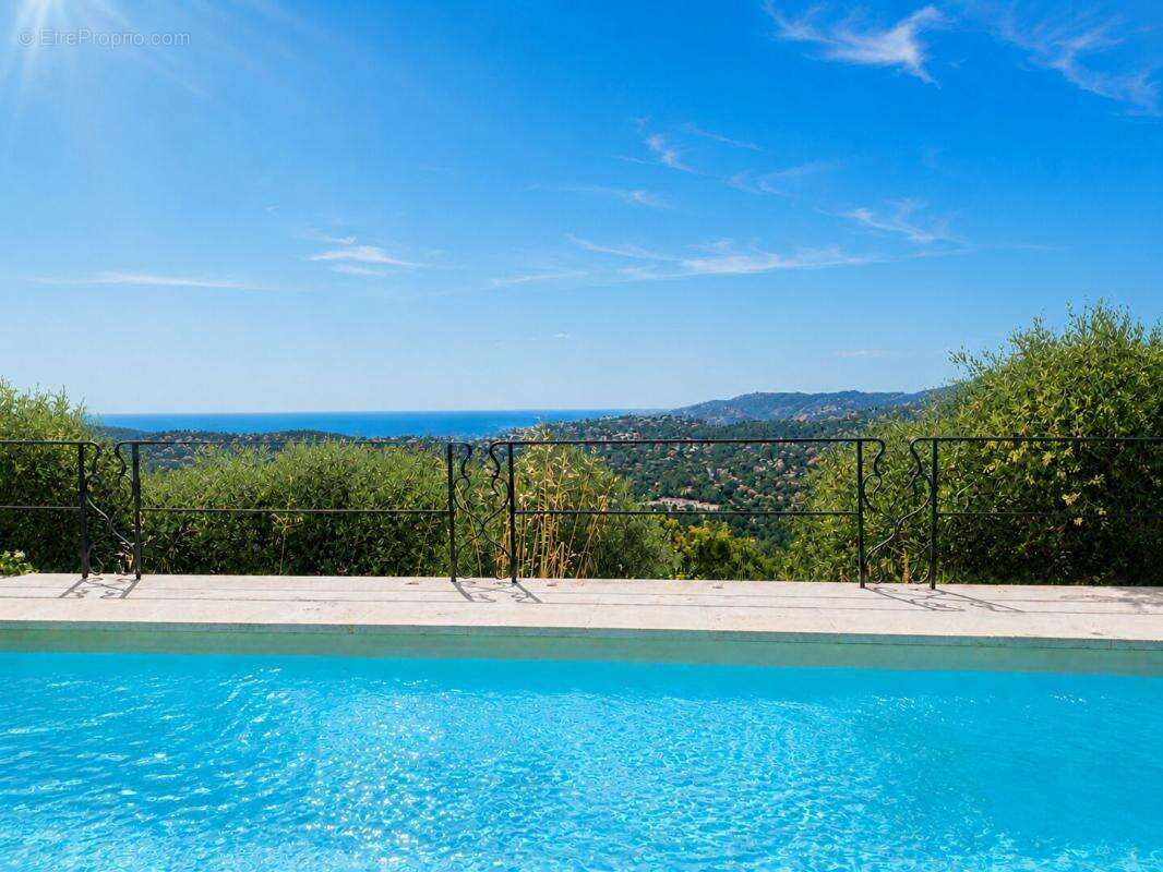 Superbe villa vue mer proche du village - photo 3