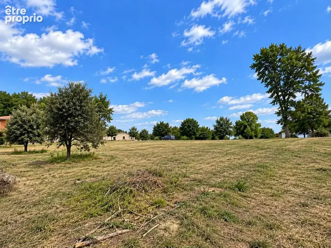 Terrain 3 020 m² à vendre à Sarlat-La-Caneda (24200) - photo 2