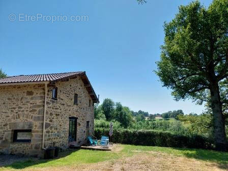 Maison à GENOUILLAC