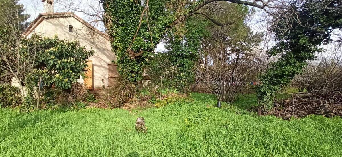 Terrain à MARSEILLE-13E