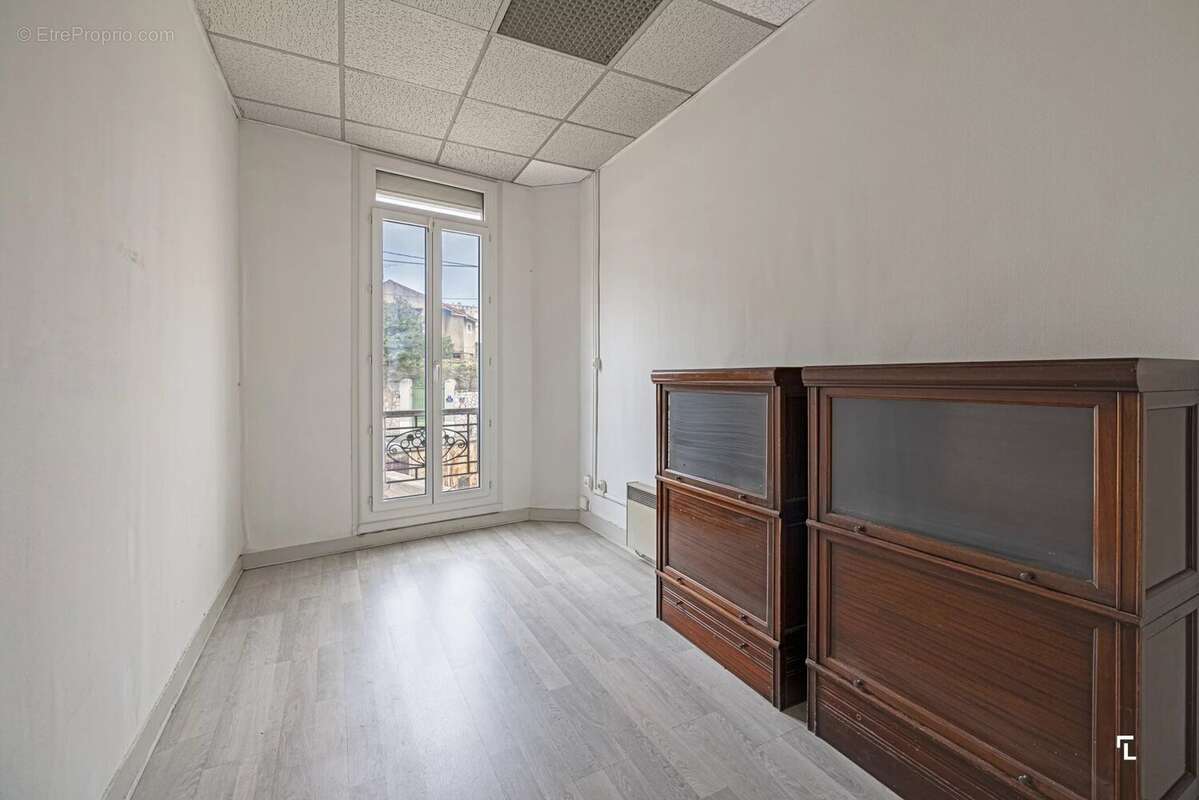 Commerce à MARSEILLE-14E