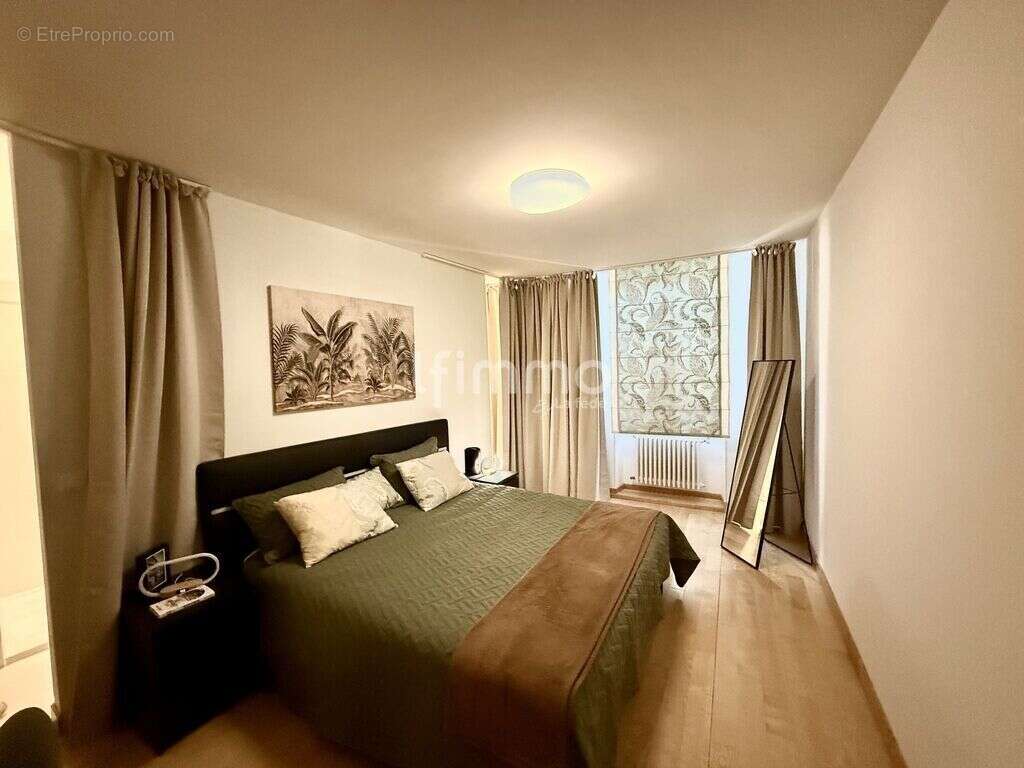 Girondine 4 chambres centre ville - photo 13