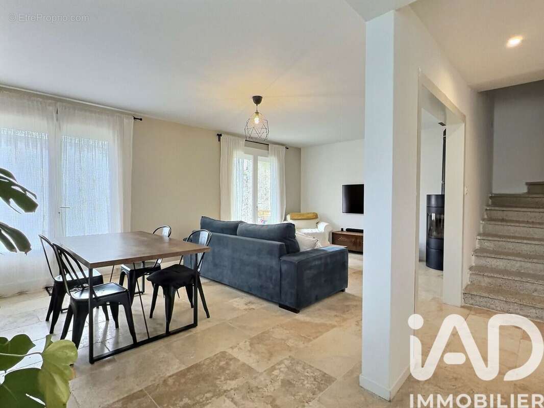 Photo 4 - Maison à SAINT-MARTIN-DE-CRAU