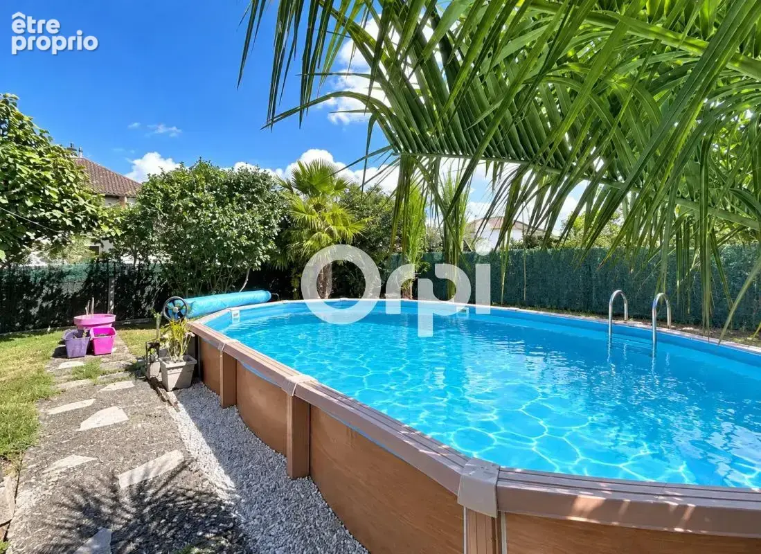 Maison avec piscine-fort potentiel - photo 12