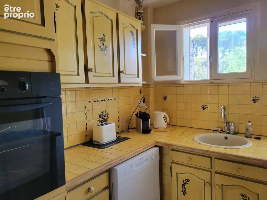 Appartement 3 pièces 70 m² à vendre à Toulon (83200) - photo 2