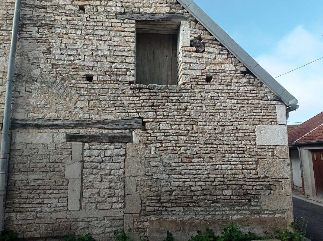 Appartement à RAVIERES