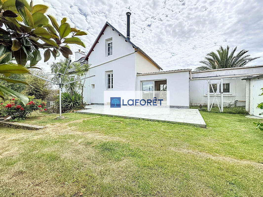 Maison à PLOUGONVELIN