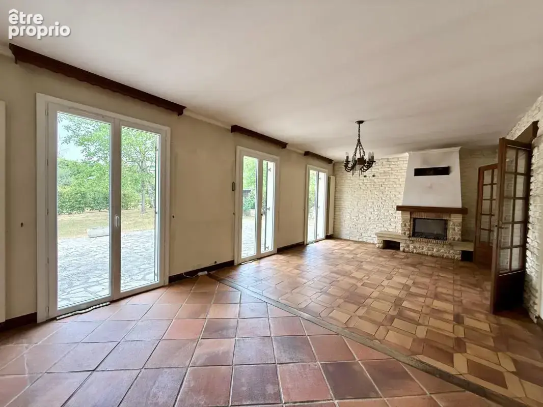 Pavillon familial, grand garage, appartement sur grand terrain - photo 8