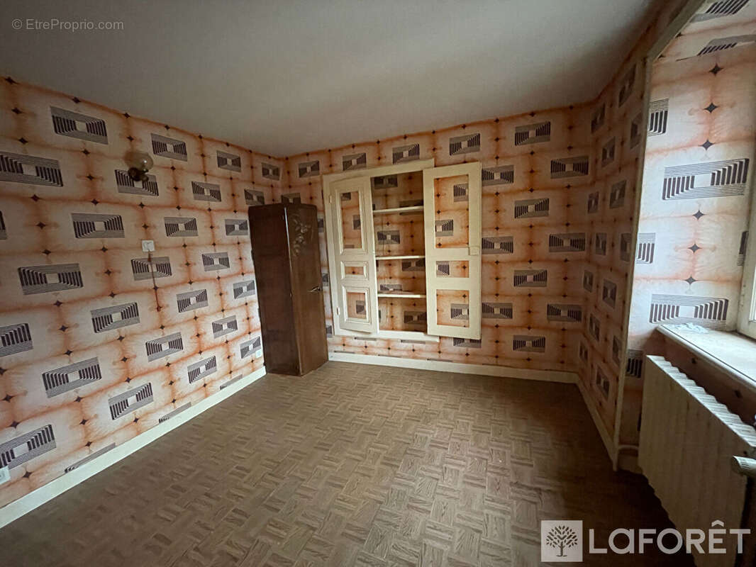 Maison à MAZEYRAT-D'ALLIER