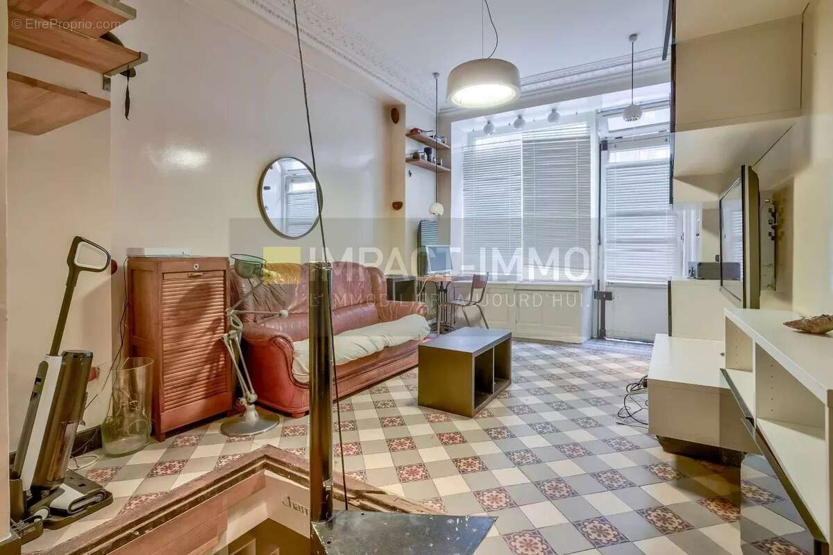 Appartement à PARIS-18E