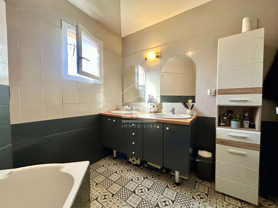 Autre à SAINT-SULPICE