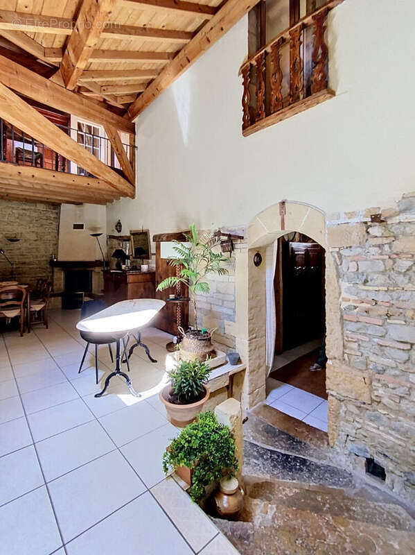 Maison à LYON-4E