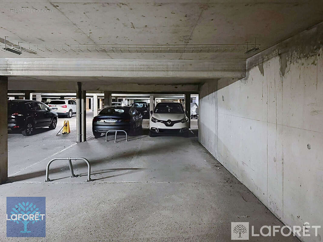 Parking à VINCENNES