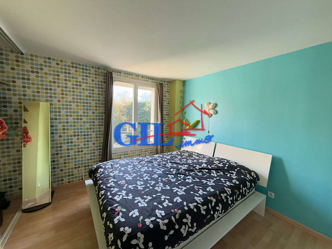 Maison à SAVIGNY-LE-TEMPLE