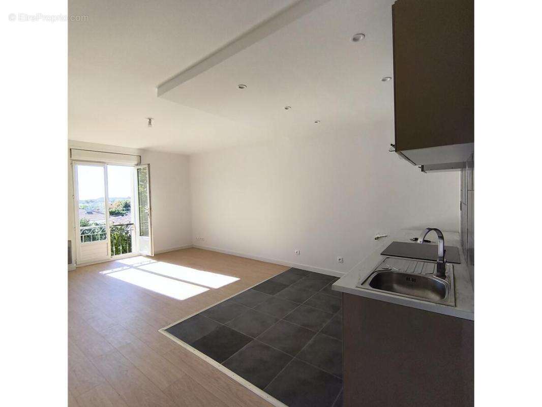 Appartement à MARSEILLE-15E