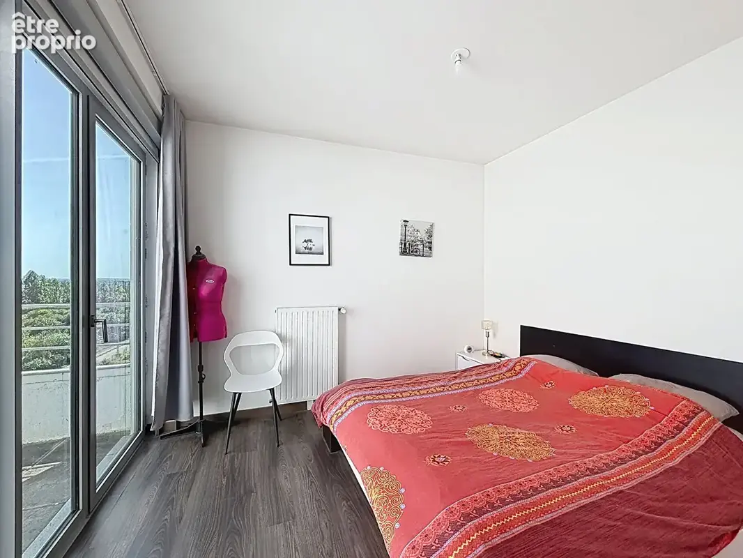5 pièces - duplex -  3 chambres - 2 terrasses - récent - La Courrouze - Rennes/Saint-Jacques - photo 8