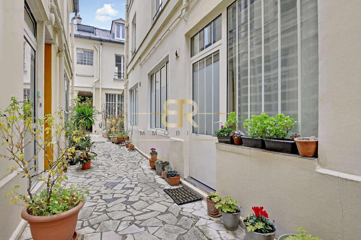 Appartement à PARIS-11E